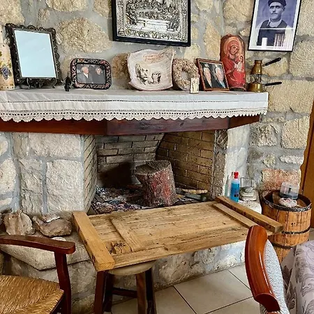 Katerina's Rest Stone ηouse Case de vacanță Khárakas